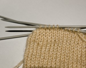 вязание варежек