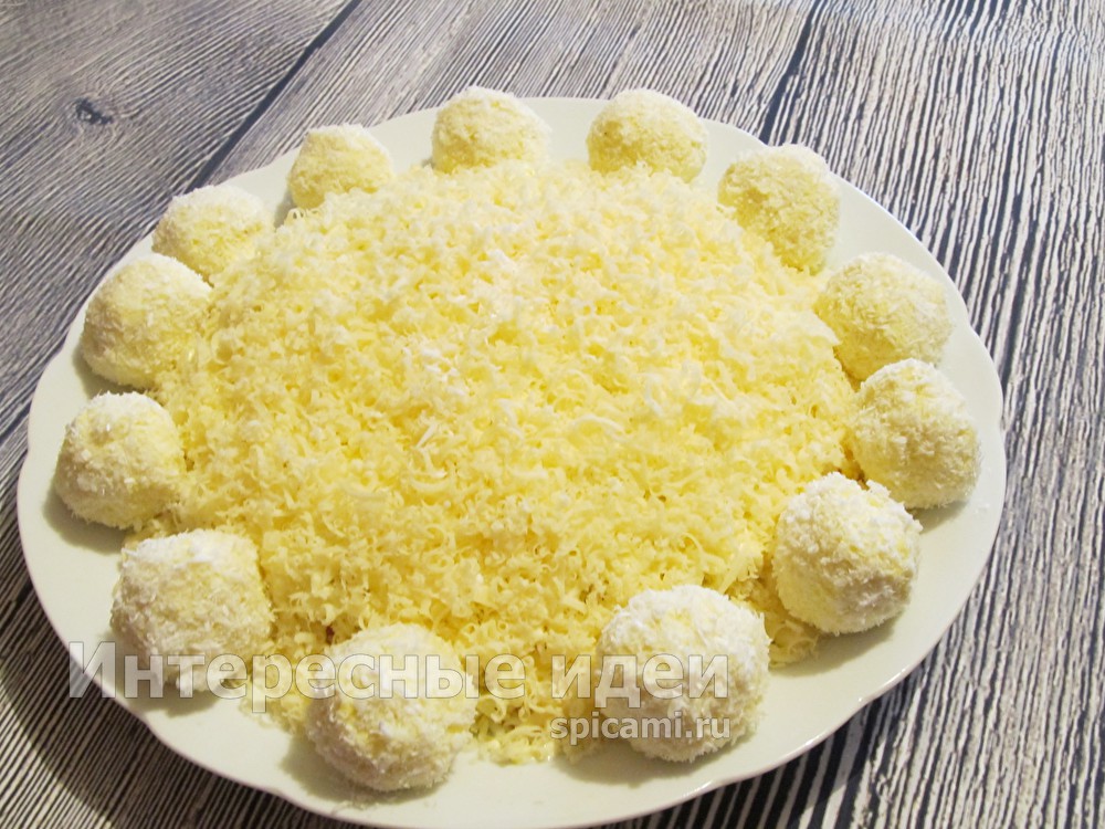 Салат «Рафаэлло» с курицей и грибами салат Рафаэлло с курицей и грибами