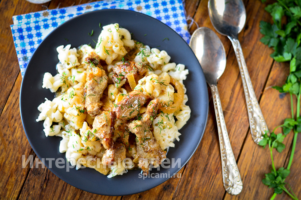 Нежная говядина в сметанном соусе говядина в сметанном соусе на сковороде