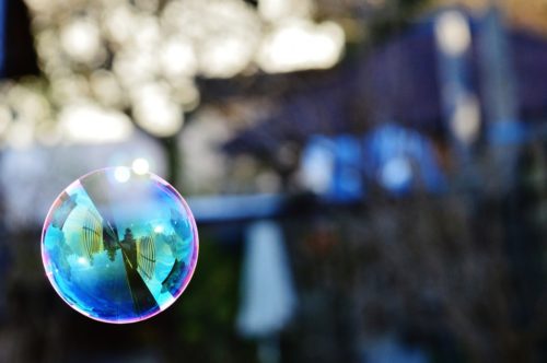 Как правильно делать мыльные пузыри в домашних условиях