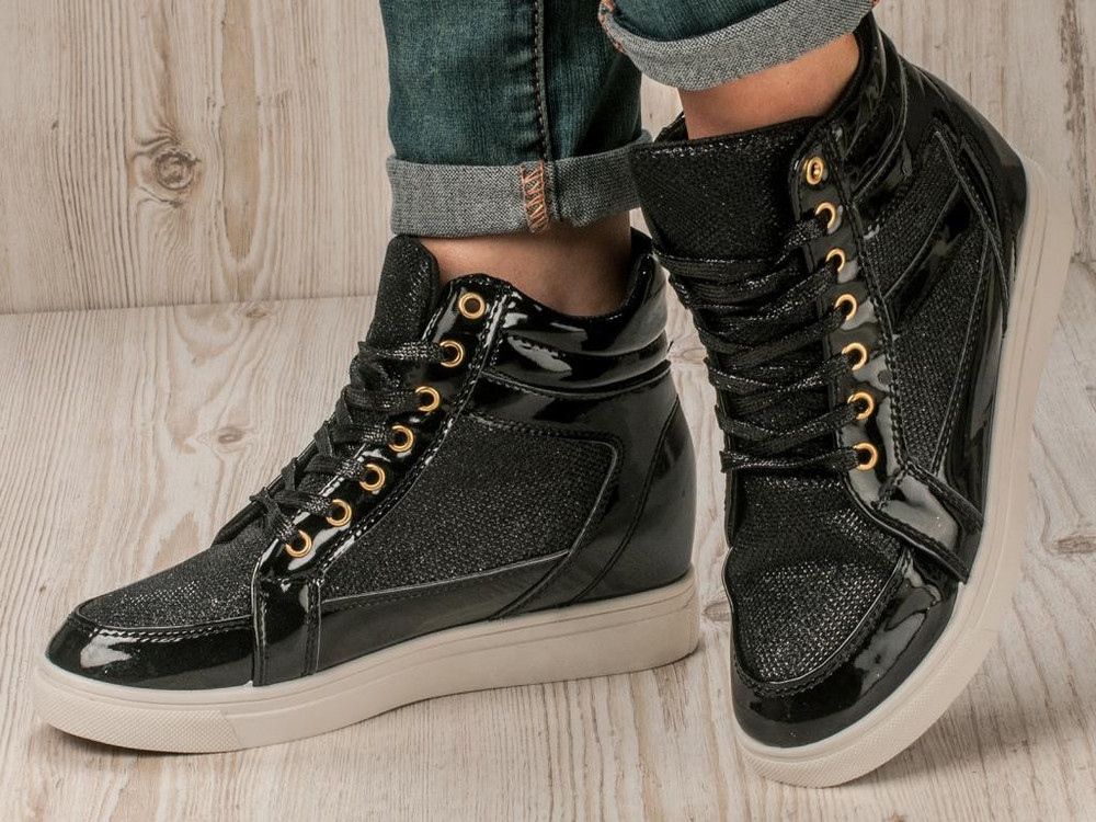 С чем носить сникерсы: правила хорошего тона при выборе кроссовок Кроссовки Сникерсы