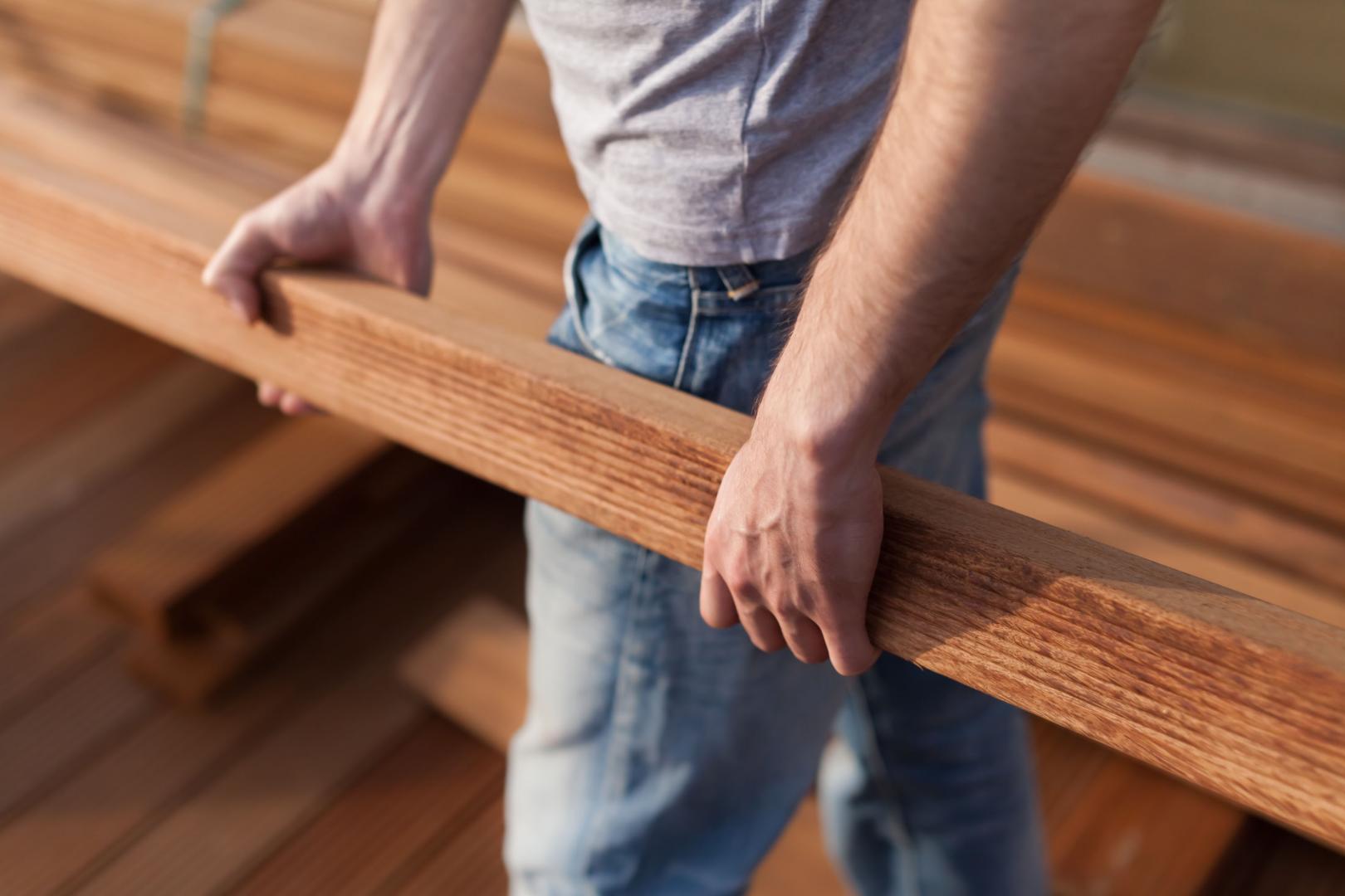 Легко и просто: интересные предметы интерьера из старых досок