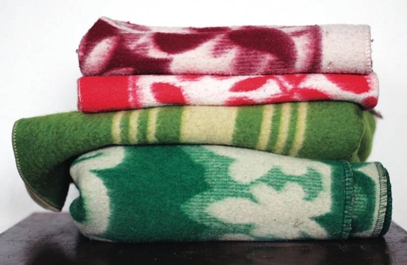 7 полезных вещей, которые можно сделать из старого одеяла