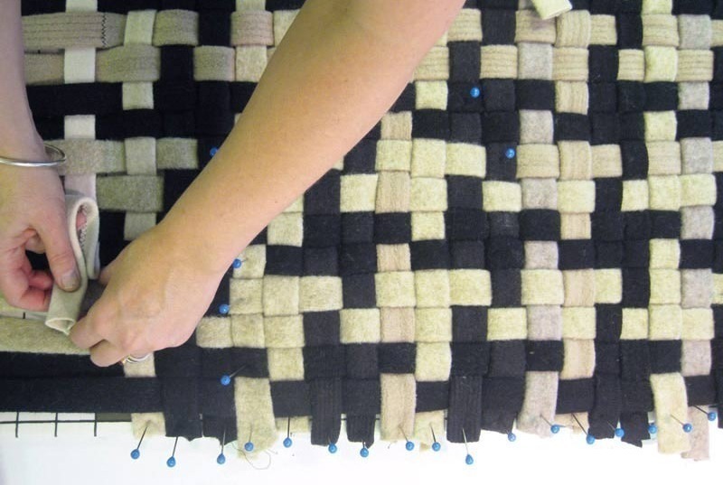 7 полезных вещей, которые можно сделать из старого одеяла