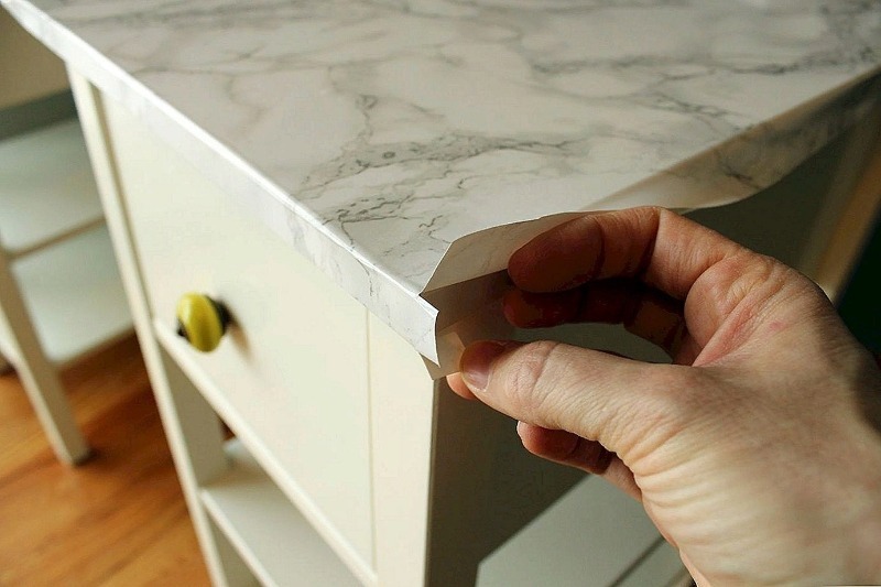 5 способов быстро обновить старый кухонный стол своими руками