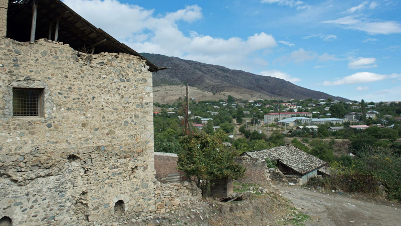 Посредники ОБСЕ по Карабаху призвали стороны возобновить диалог
