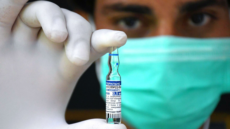 Венесуэла начала вакцинацию пожилых против COVID-19 вакциной "Спутник V"
