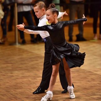 Бальные танцы для детей - в чем преимущество?