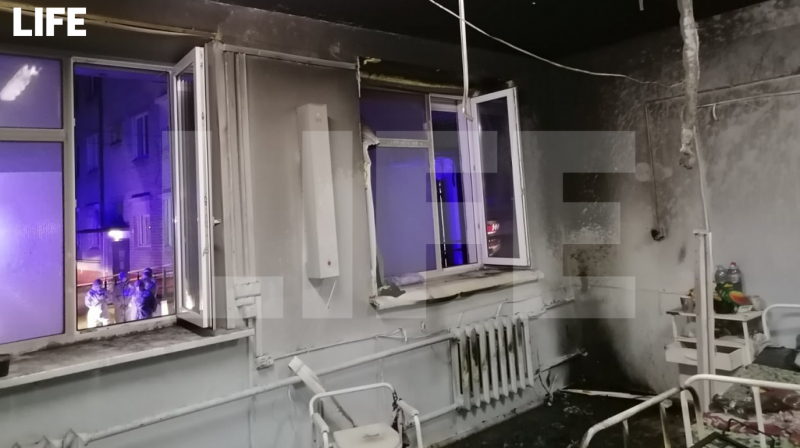 В МЧС назвали предварительную причину пожара в ярославской ковидной больнице