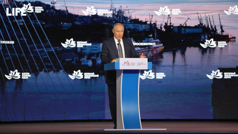 Путин выразил надежду на полное восстановление отношений с Украиной