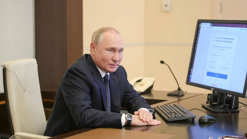 Развитие новых форм голосования остановить невозможно, заявил Путин