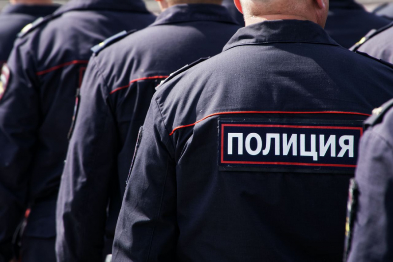 Россиянин обвинил в избиении отказавшихся платить за "оперативную" информацию полицейских
