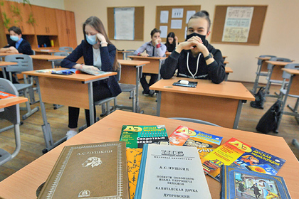 Стал известен новый формат школьных проверочных работ после поручения Путина