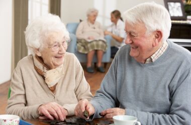 Пансионат для пожилых с деменцией: советы по выбору