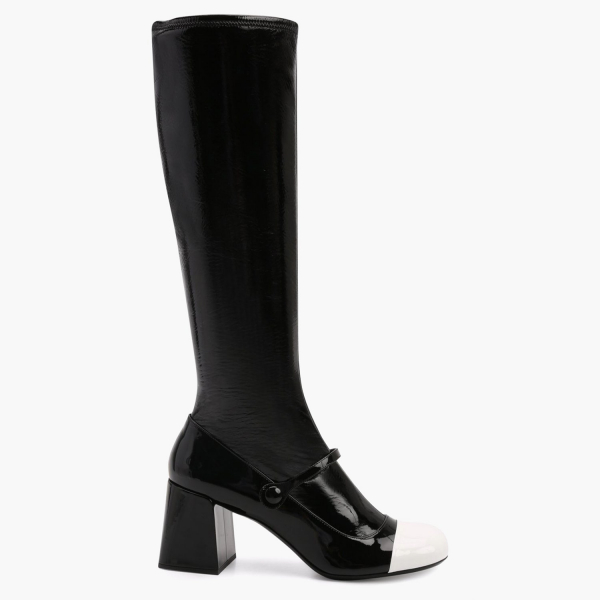 Черные сапоги — любимая обувь француженок этой осенью. Самое время найти свою идеальную пару