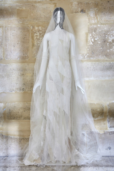 Кортни Кардашьян: отдел моды Vogue выбирает свадебное платье для звезды
