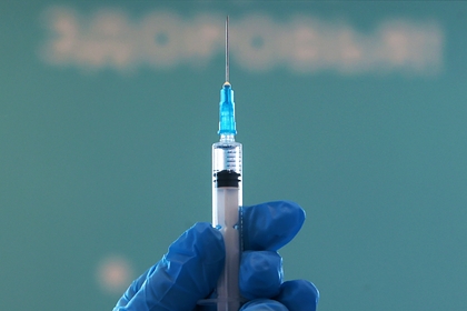 В России подали заявку на регистрацию новой вакцины от коронавируса