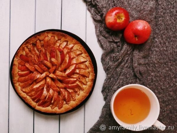 Вкуснейший и простой яблочный пирог