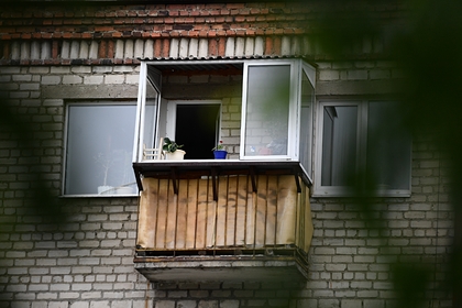 Грозившаяся взорвать дом уральская пенсионерка сбежала от полиции по балконам
