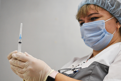 В РАН рассказали о сроках модификации российской вакцины под омикрон