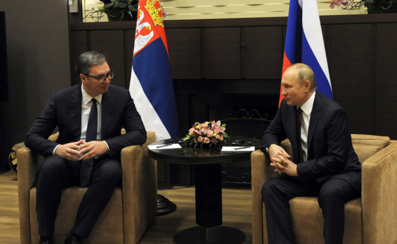 Вучич заявил о намерении просить у Путина больше газа для Сербии