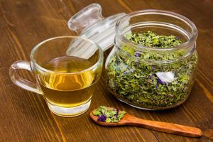 В чем польза травяных чаев?