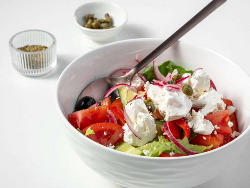 Греческий салат с орегано