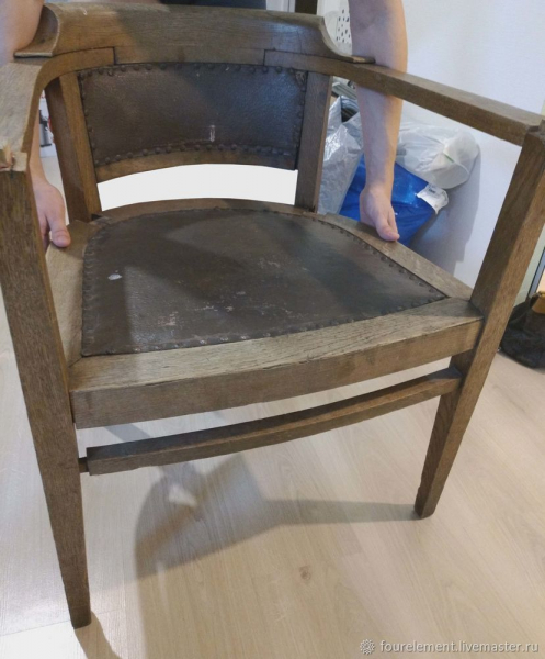 Реставрация старого кабинетного кресла