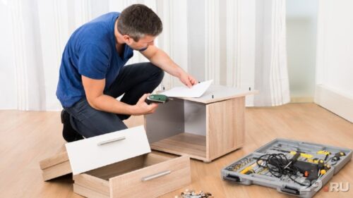 Почему стоит вызвать на сборку мебели профессионала?