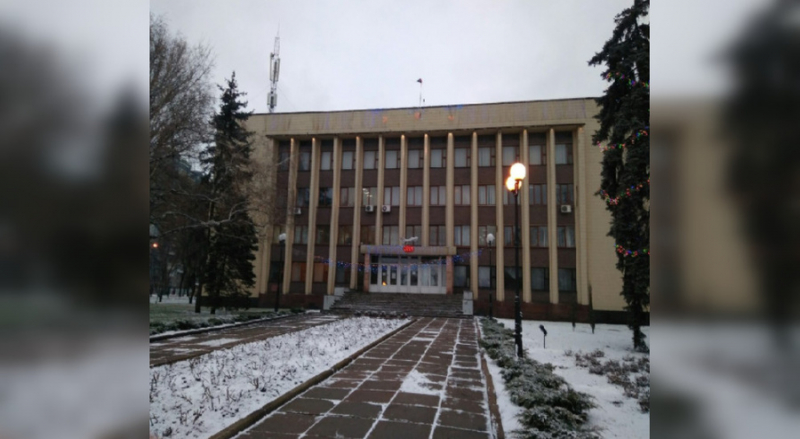 В здании администрации в Донецке нашли взрывное устройство