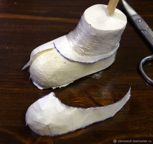 Как сделать текстильные туфельки для куклы