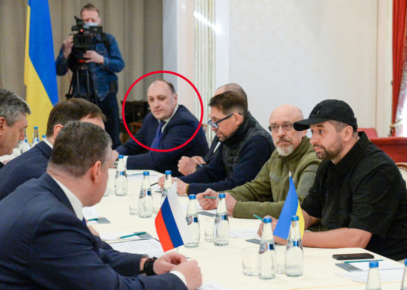 В Минобороны Украины подтвердили гибель члена киевской делегации на переговорах с РФ