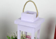 Цветочная композиция в фонаре