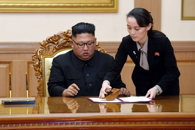 ЦТАК: Сестра Ким Чен Ына пригрозила Южной Корее ядерным ударом