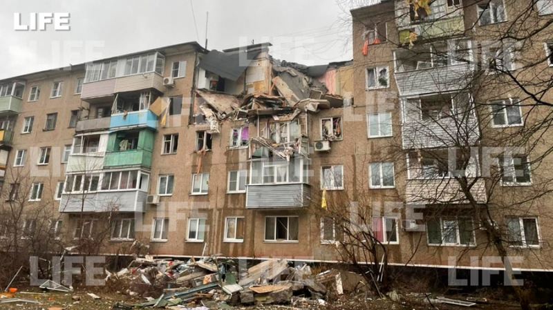 Куски стен и мебели: Лайф публикует фото из квартир, разрушенных взрывом в Ступине