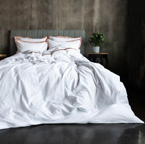 Белое постельное белье: залог крепкого и спокойного сна