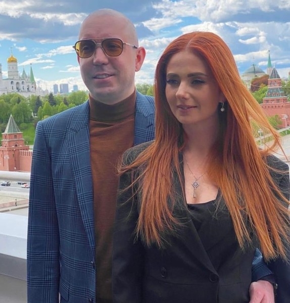 Лена Катина с онкобольным мужем-миллионером проводит медовый месяц в Турции