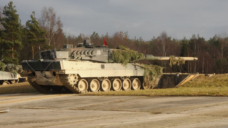Лидер оппозиции Германии поддержал поставки Украине танков Leopard 2