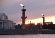 Самые известные памятники и достопримечательности Санкт-Петербурга