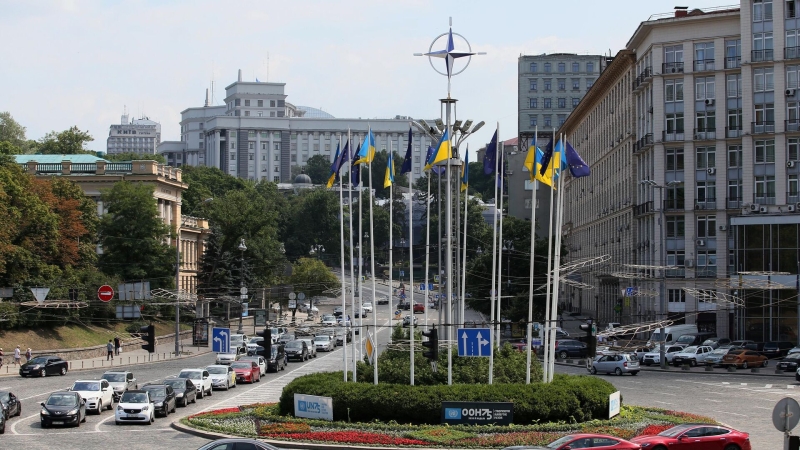 Киев признал вовлеченность НАТО в конфликт на Украине