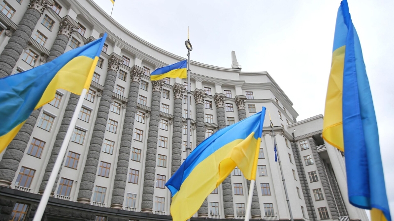 Министр инфраструктуры Украины подал в отставку