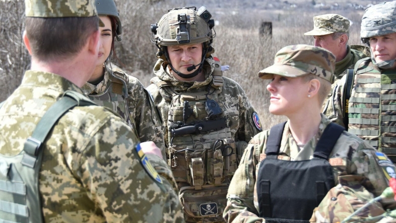 СМИ: США планируют начать тренировать больше украинских военных