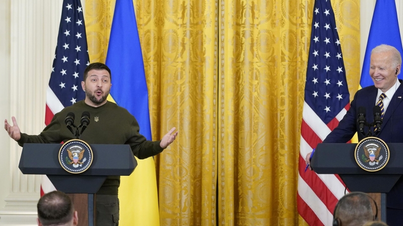 Зеленский вернулся на Украину после визита в США