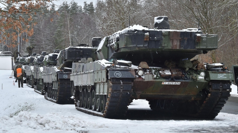 Блинкен прокомментировал поставки танков Украине