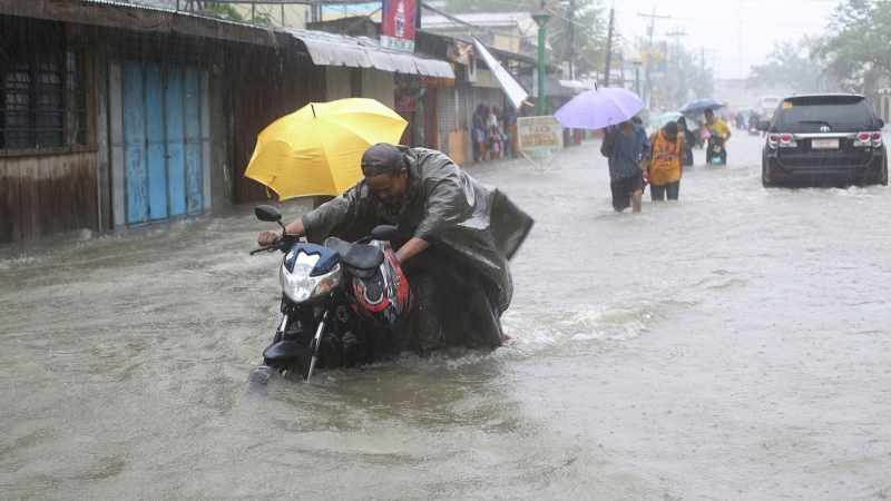 Число погибших из-за наводнений на Филиппинах возросло до 27