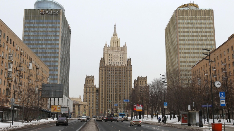 Нового посла США в Москве у здания МИД встречают акцией протеста