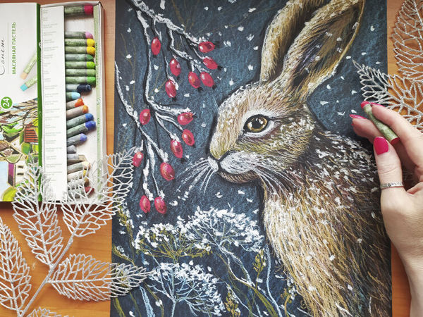 Портрет зайца в заснеженном лесу масляной пастелью