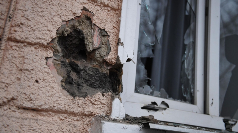При обстреле Кировского района Донецка пострадал мирный житель