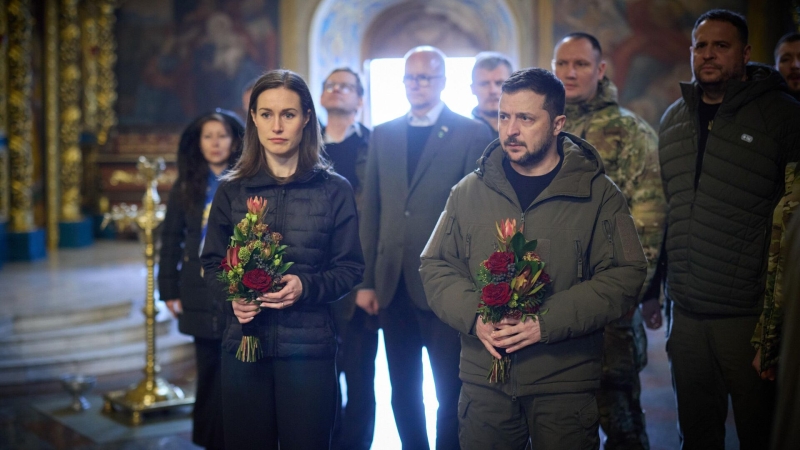 Британцы осудили премьера Финляндии за посещение похорон нациста на Украине