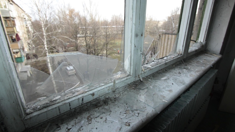При обстреле Ясиноватского района пострадал мужчина